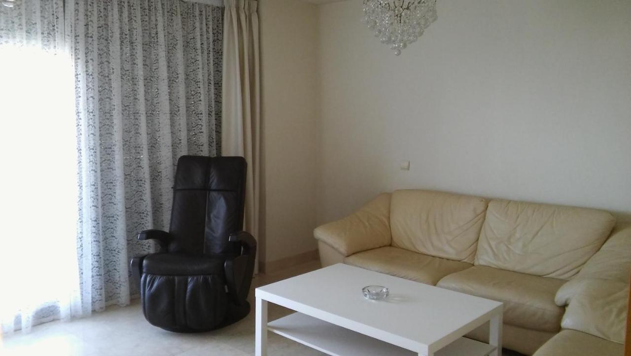 Paseo Maritimo Antonio Banderas Apartment Malaga Exterior photo